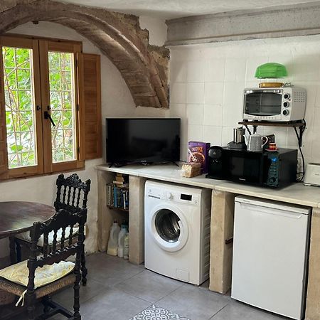 Oliva Courtyard Guesthouse المظهر الخارجي الصورة