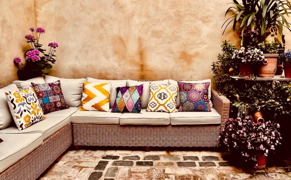 Oliva Courtyard Guesthouse المظهر الخارجي الصورة