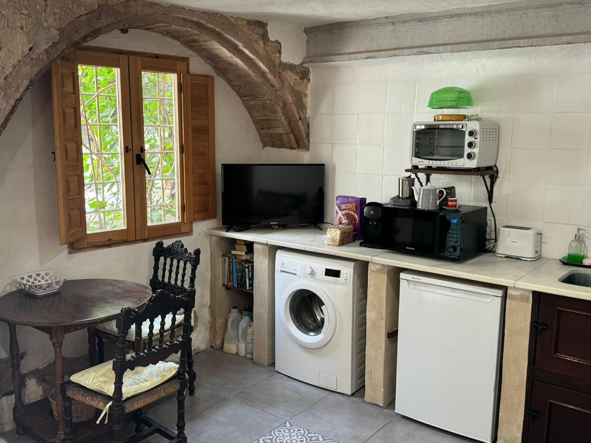 Oliva Courtyard Guesthouse المظهر الخارجي الصورة