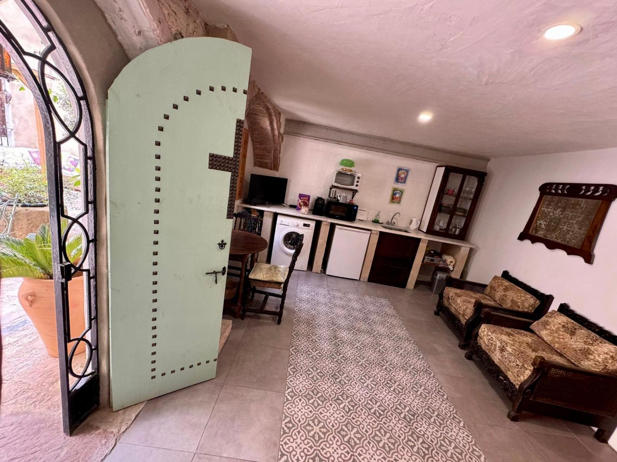 Oliva Courtyard Guesthouse المظهر الخارجي الصورة